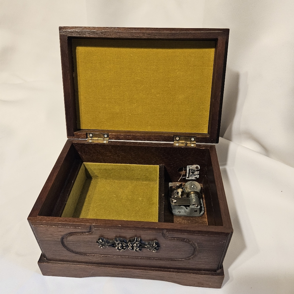 Elegant Wooden Jewelry Organizer with Music Box - Brown